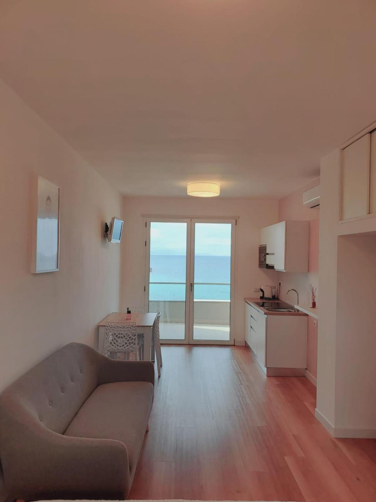 Dolphin'S Home Porto Torres Esterno foto